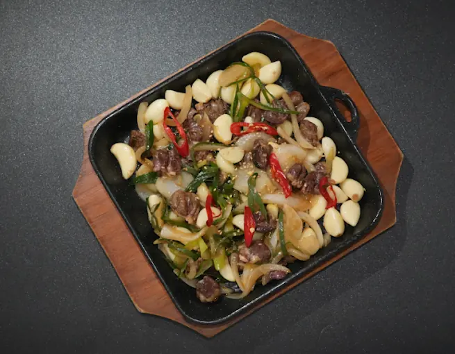 통마늘염통볶음 — 메뉴